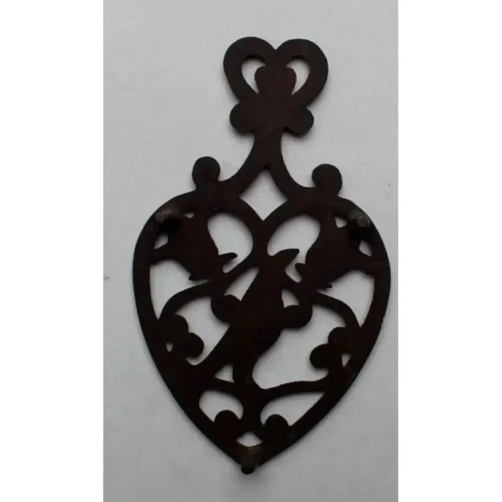 Vintage Rusted CAST IRON Heart Bird Trivet Farmhouse Country Decor Kitchen